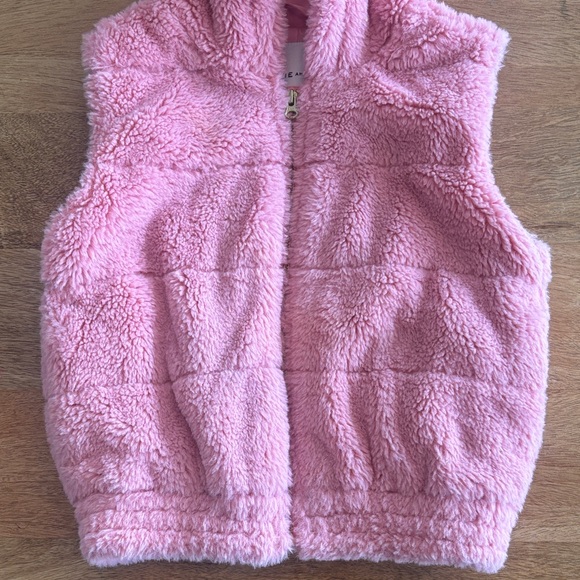 Janie and Jack Pink Fuzzy Vest - Picture 4 of 6